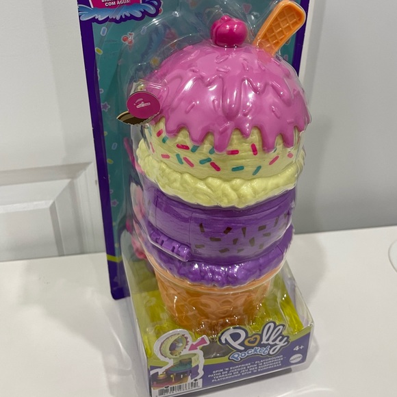Polly Pocket Ice Cream Cone Shape,Playground Theme - Picture 1 of 4